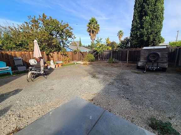 5th image of 538-40 Gregory St