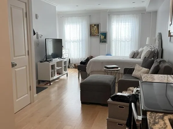 296 Beacon St APT 3, Boston, MA 02116