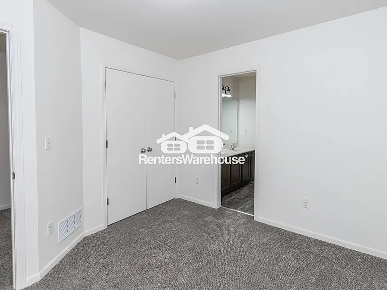 8127 N Lawn Ave — Photo 25