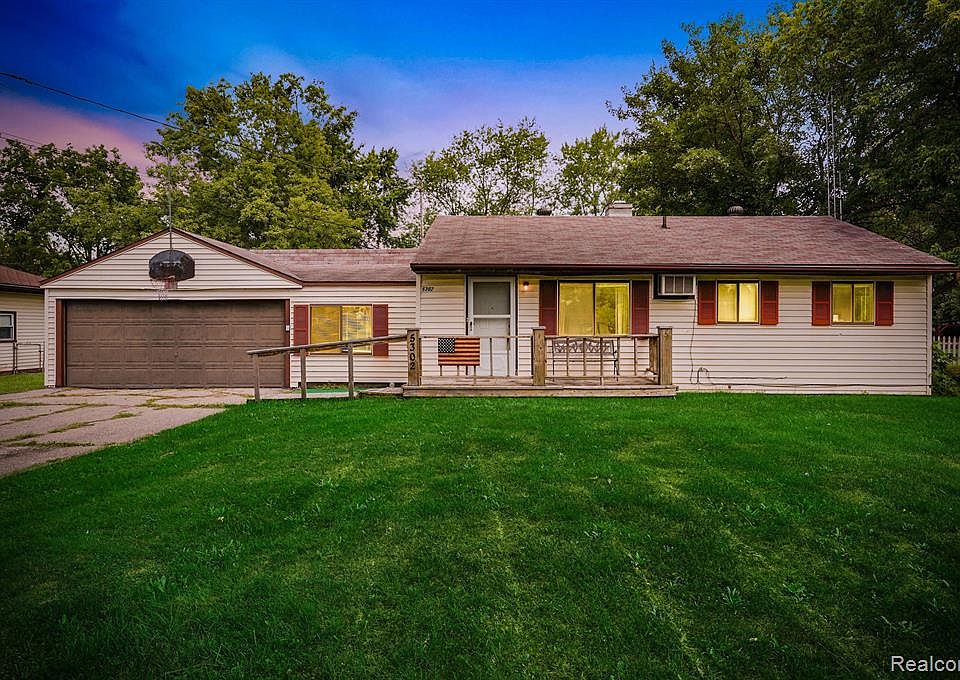 5302 Brobeck St, Flint, MI 48532 Zillow