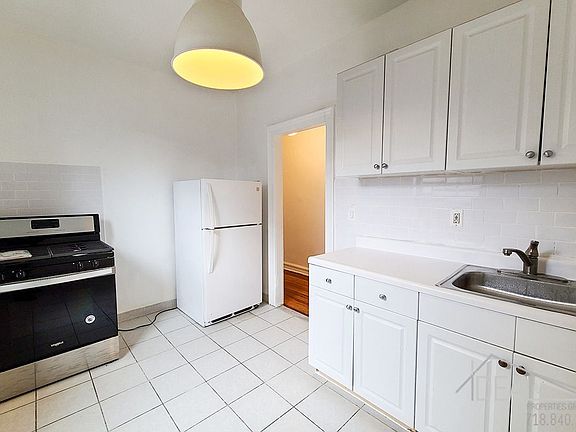 3rd image of 4704 7th Ave #4L