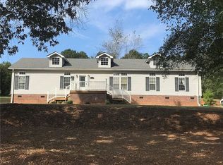 215 Carriage Trce, Seneca, SC 29678