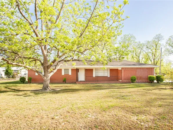 2210 Albany Ave, Waycross, GA 31503