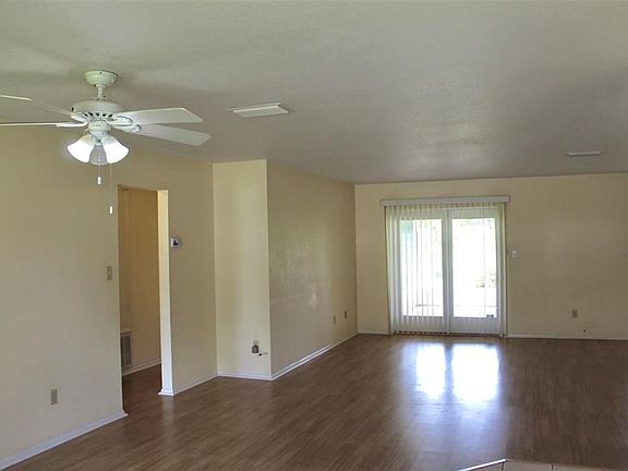 5th image of 10713 Westbrook Dr