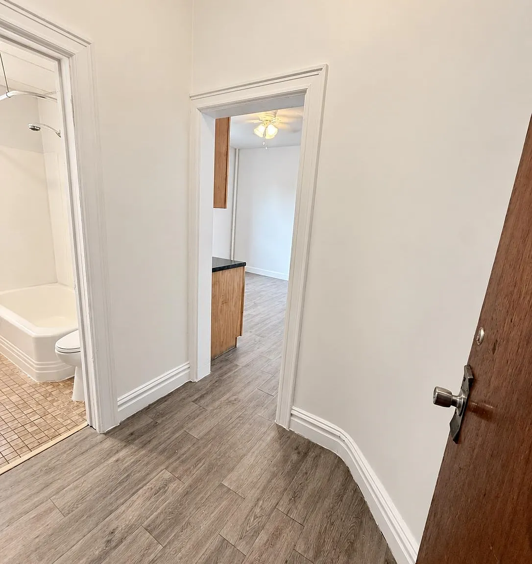 2 bed, 1.0 bath, $2,200 — Photo 3