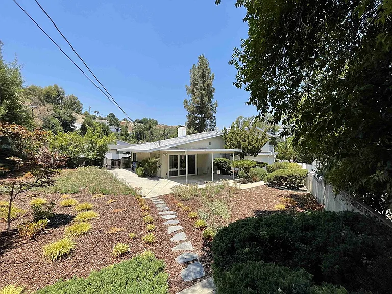 22236 San Miguel St — Photo 33