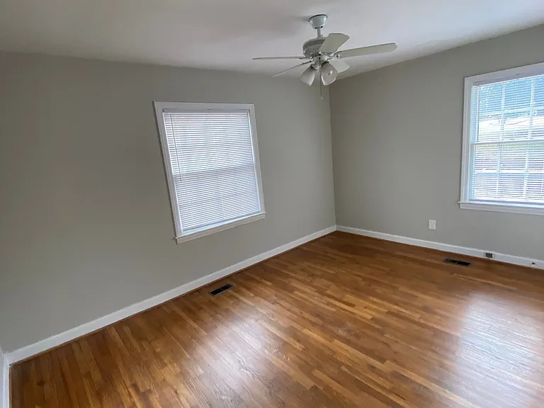 2828 East Cir #B — Photo 11