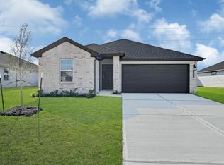 1015 Vista Pointe Dr, Fresno, TX 77545