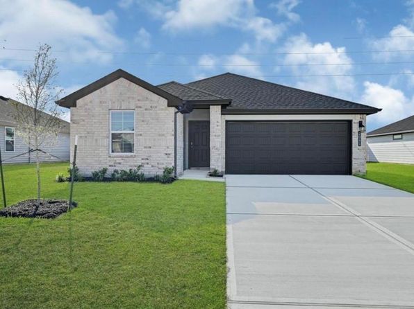1015 Vista Pointe Dr