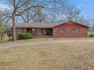 903 Peterson Rd, Neosho, MO 64850