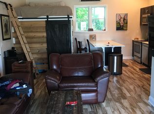 33 S River Rd S, Edgewater, MD 21037