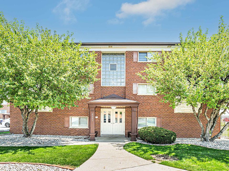 1st image of 2521 Thatcher Ave APT 3B
