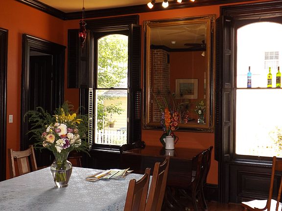 8' windows in formal dining 