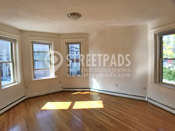 15 Colborne Rd, Brighton, MA