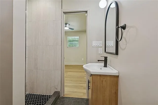 212 Berkley Dr — Photo 14