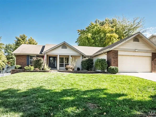 2921 N Kristopher Bnd, Saint Charles, MO 63303
