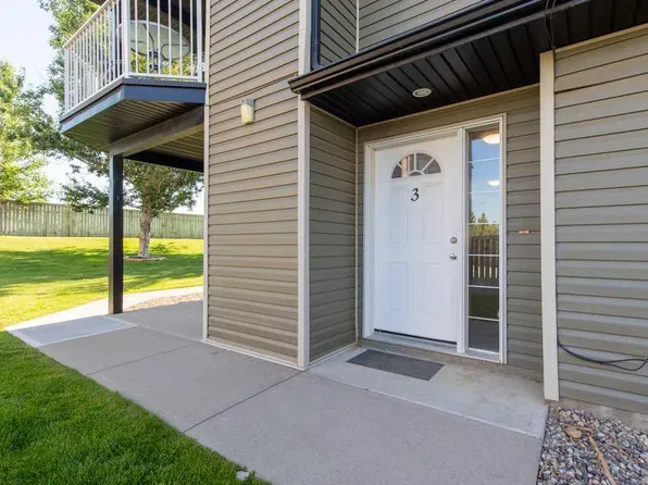 750 N Heritage Blvd W #3, Lethbridge, AB T1K 7Z6