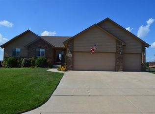 1884 W Saddle Brooke St, Haysville, KS 67060