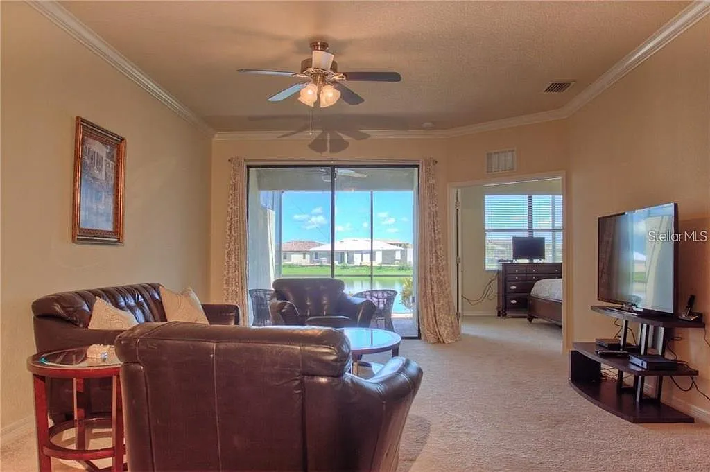 2 bed, 2.0 bath, 1541 sqft, $5,500 — Photo 4