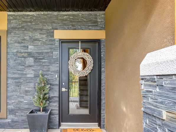 Additional property image - 211 E Valley Ridge Mnr NW, Calgary, AB T3B 6C5