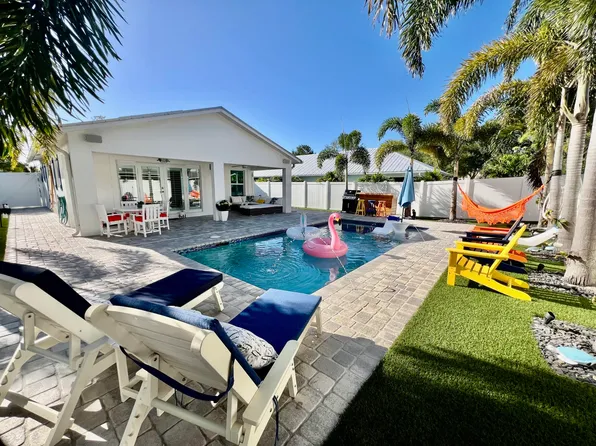 17722 Cinquez Park Rd E, Jupiter, FL 33458