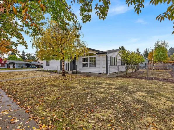 21 Nandina St, Sweet Home, OR 97386