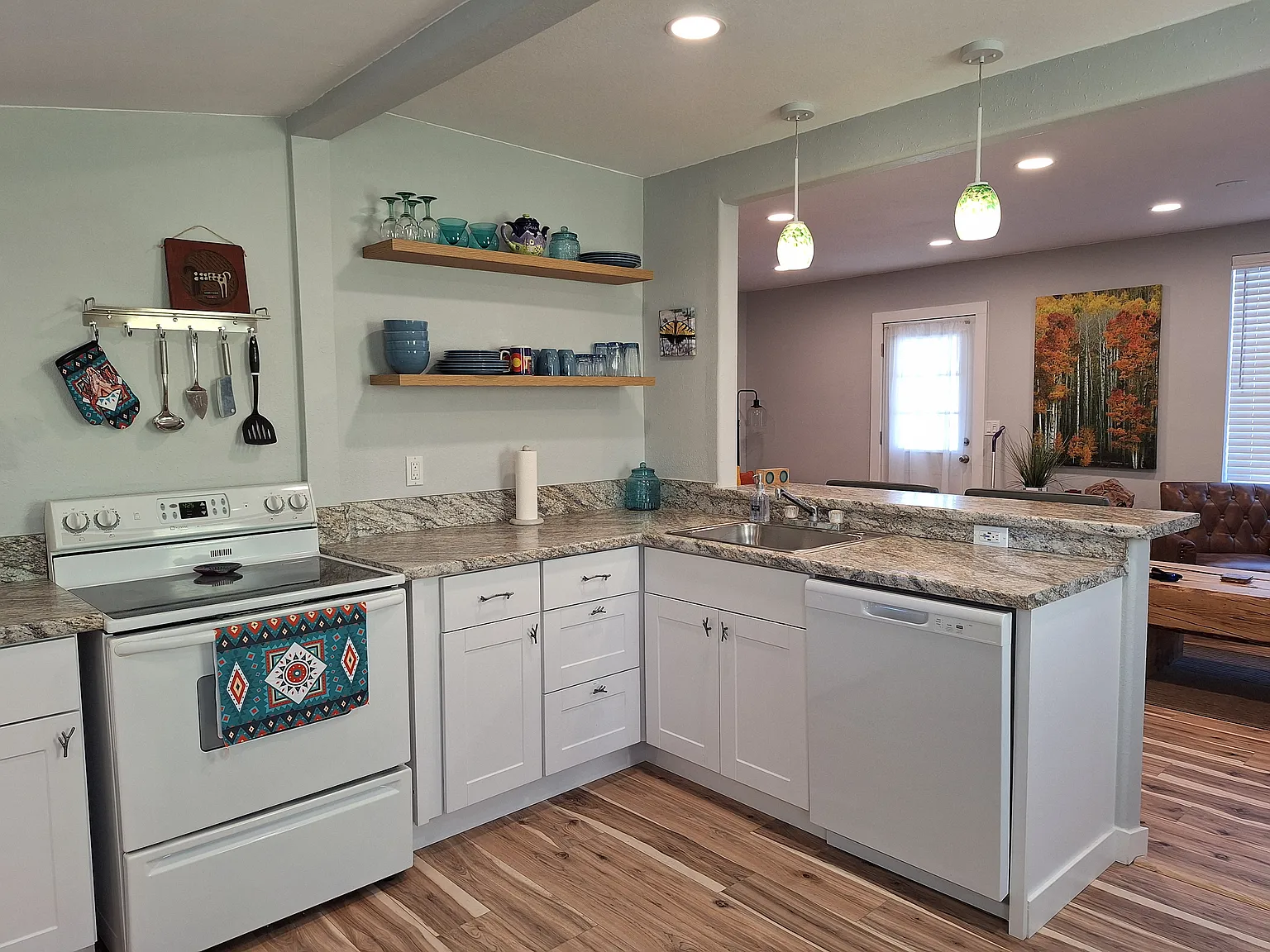 1 bed, 1031 sqft, $2,200 — Photo 3