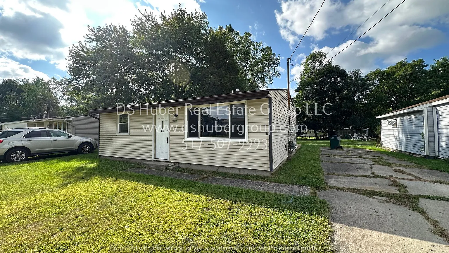 2409 Greenbelt Dr photo 1