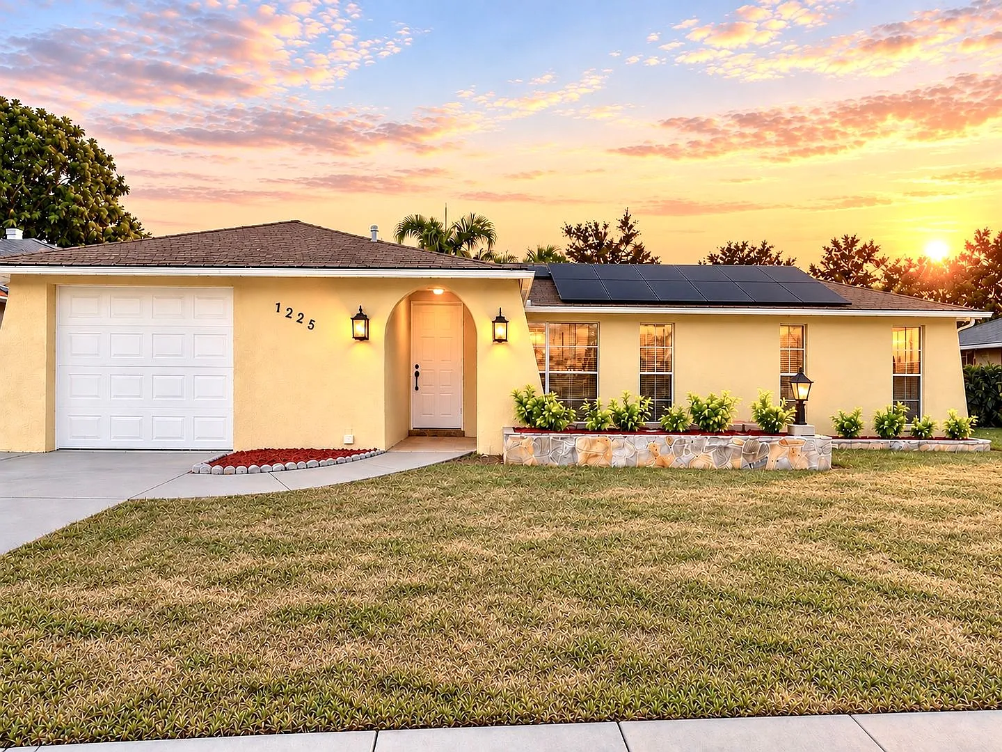 Adorable 2BD/2BTH Home in Port Richey, FL! — Photo 2