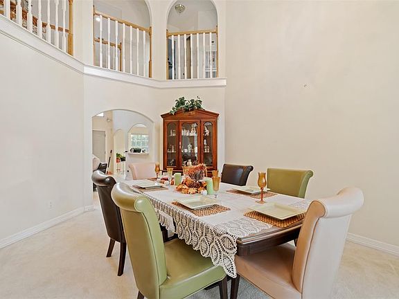4th image of 7415 Live Oak Cir