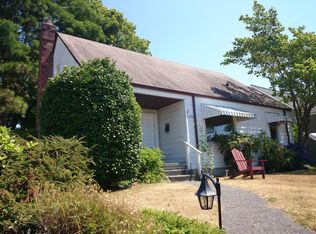 4002 41st Ave SW, Seattle, WA 98116