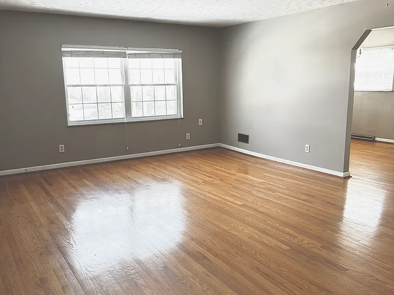 1 Highland Ave #4 — Photo 11