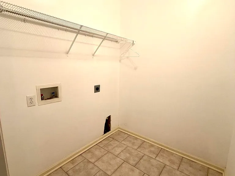 18163 Pinehurst Dr — Photo 25
