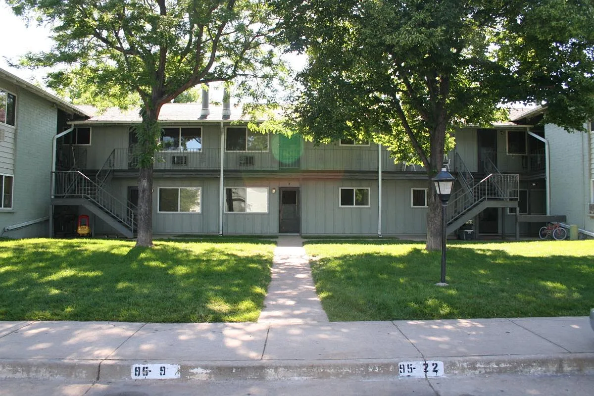 2565 S Sheridan Boulevard — Photo 1