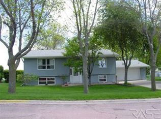 100 S 4th Ave, Brandon, SD 57005