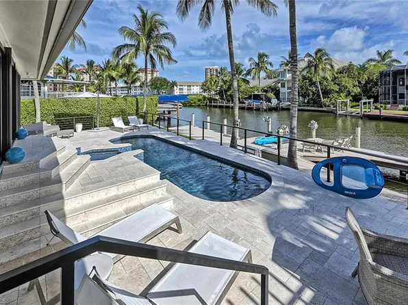 159 Conners Ave, Naples, FL 34108