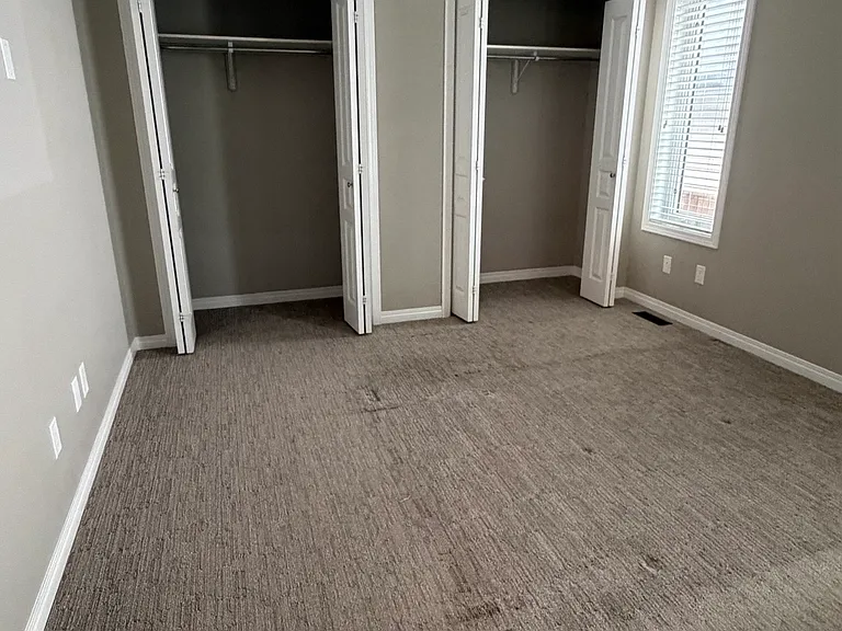 146 Palliser Ct — Photo 25