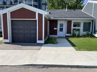 25 Jaczenko Ter, Hamilton, ON L9B 1T8