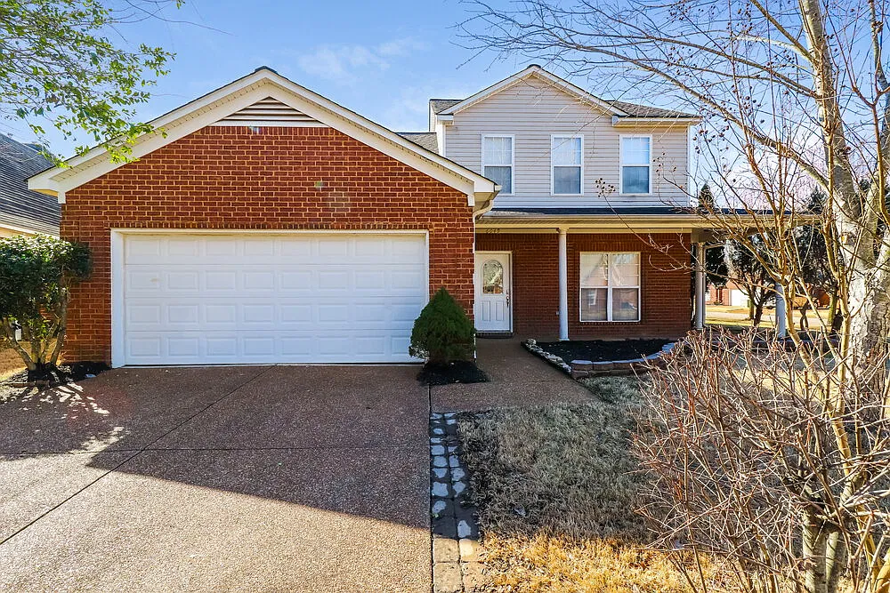 4 bed, 2.5 bath, 1986 sqft, $2,405 — Photo 1