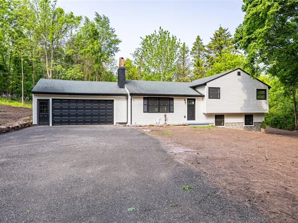 293 County Line Rd, Ontario, NY 14519