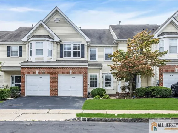 1010 Margaret Ct, South Plainfield, NJ 07080