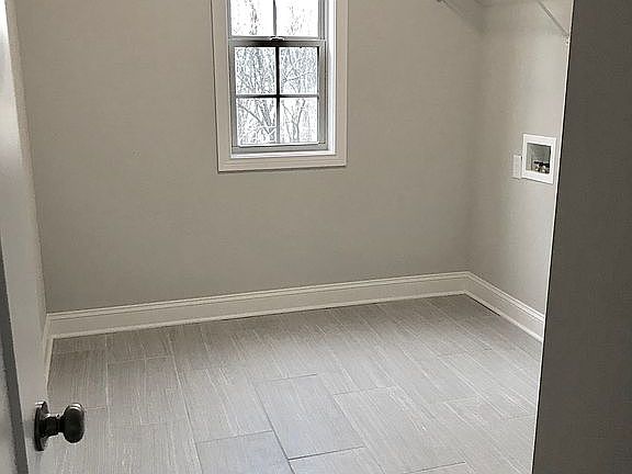 4th image of 1112 Sierra Ct