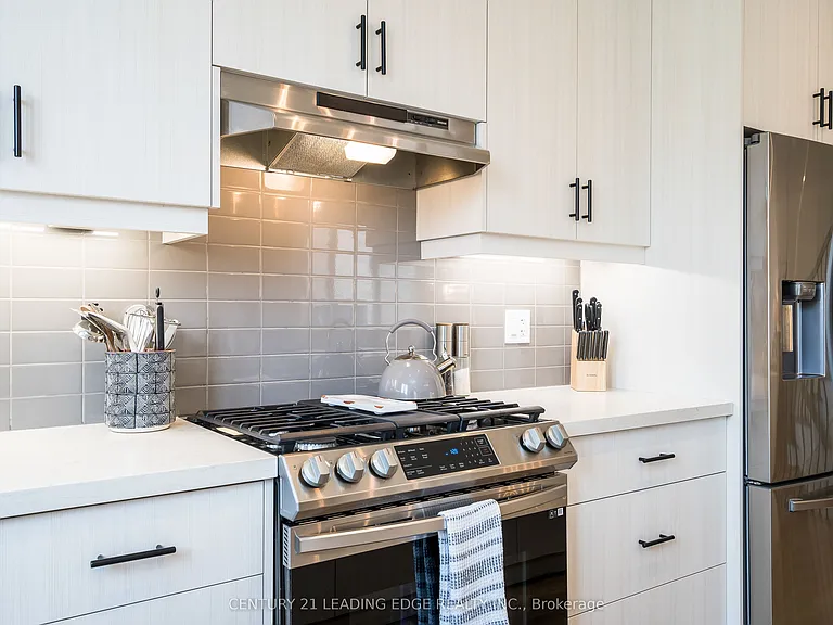 102 Reed Way — Photo 15