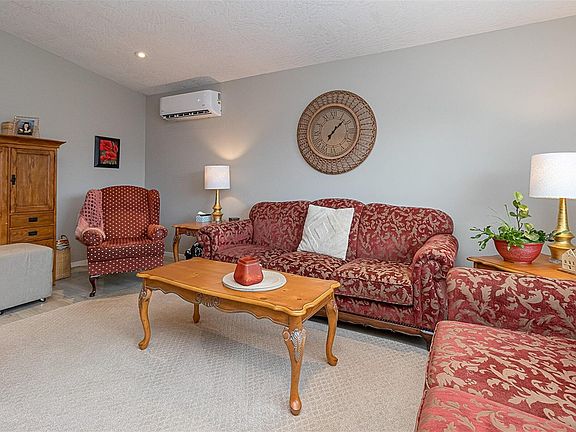 5th image of 7586 Tetayut Rd #61