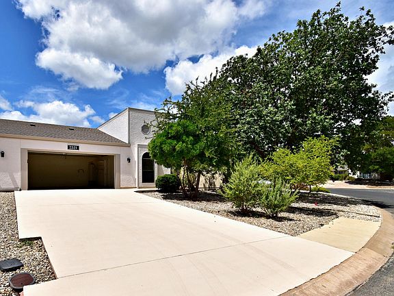 3rd image of 2321 Rock Creek Dr