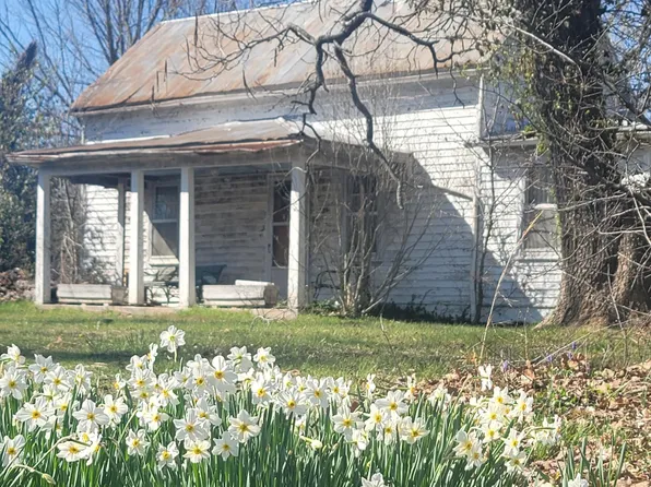 812 Route E, Jefferson City, MO 65101