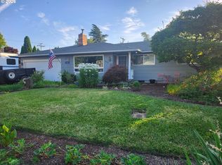 2460 Debra Dr, Springfield, OR 97477
