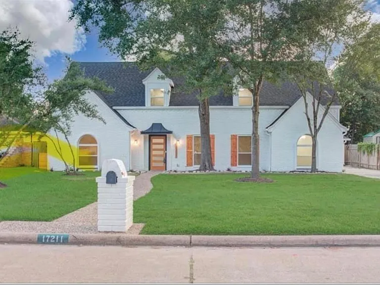 17211 Rolling Creek Dr — Photo 1