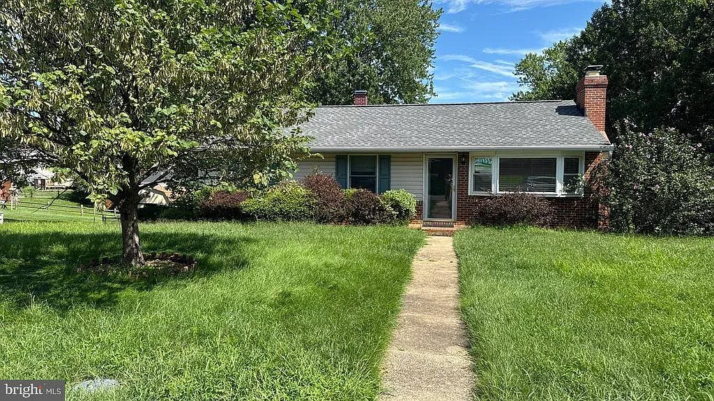 3 bed, 1606 sqft, $3,000 — Photo 1