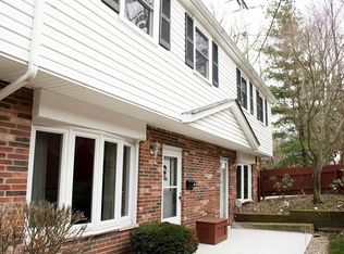 6484 State Rd APT D5, Parma, OH 44134